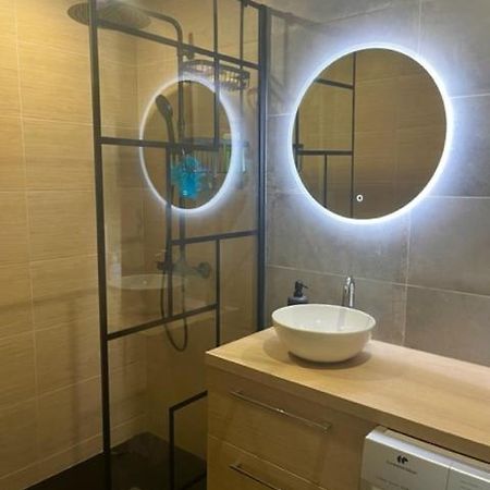 Chambre Privee Dans Un Appartement Partage Villeurbanne Exteriör bild