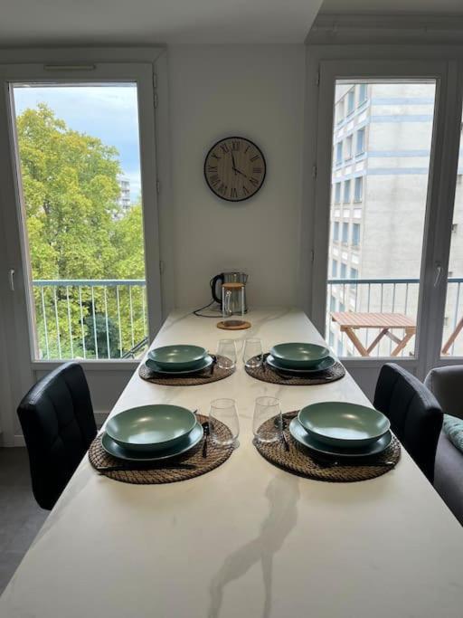 Chambre Privee Dans Un Appartement Partage Villeurbanne Exteriör bild