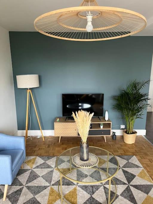 Chambre Privee Dans Un Appartement Partage Villeurbanne Exteriör bild